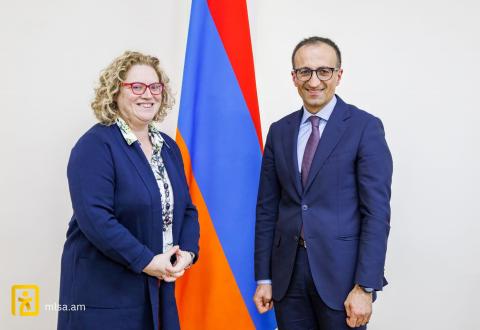 Ministro de Trabajo y Asuntos Sociales recibió a la embajadora del Reino Unido