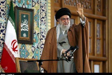 İran, dini lider Ayetullah Ali Hamaney'in hayatını kaybettiğini doğruladı