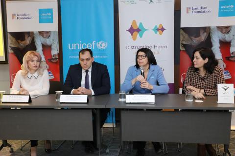 Հայաստանում քննարկվել են երեխաների առցանց անվտանգության խնդիրները