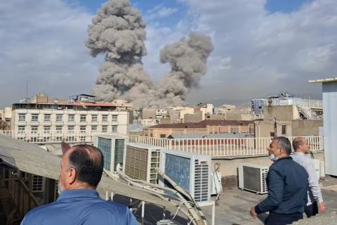 美国与以色列对伊朗超过2000个目标实施打击——《纽约时报》