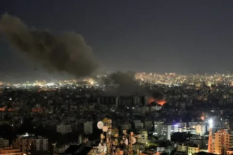 Израиль нанес удары по столице Ливана Бейруту