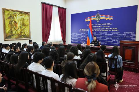 Հակակոռուպցիոն կոմիտեի նախագահի տեղակալը աշակերտներին է ներկայացրել կոռուպցիայի դեմ պայքարում հասարակության ակտիվ մասնակցության կարևորությունը