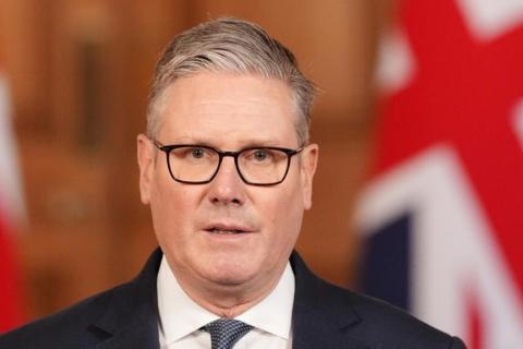 Великобритания отправляет эсминец со средствами ПВО для защиты Кипра