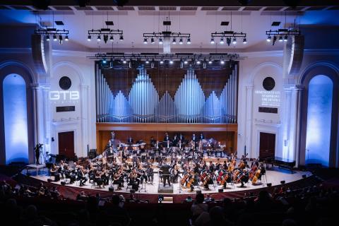 أوركسترا الدولة الأرمنية السيمفونية تقيم مهرجاناً للموسيقى المعاصرة