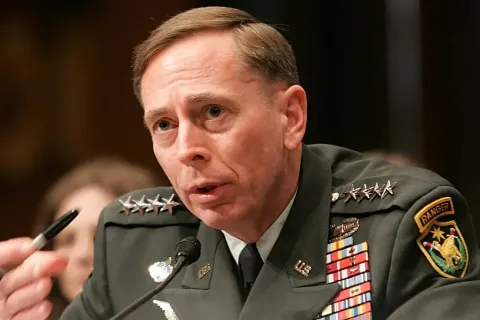 Участие Европы в иранской войне, безусловно, возможно: экс-глава ЦРУ