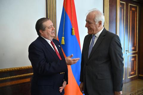 Presidente de Armenia recibió al director de la Región Euroasiática del Instituto Republicano Internacional