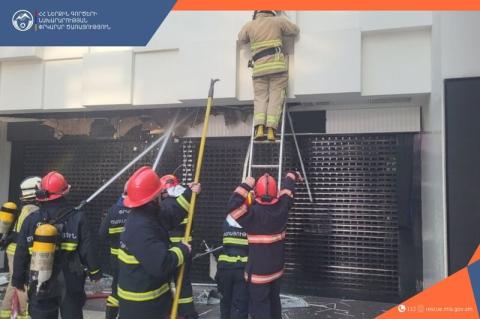 «Երևան մոլ»–ի տաղավարներից մեկում բռնկված հրդեհի հետևանքով այրվել է օդաքարշ համակարգը և մեկուսիչ շերտը՝ մոտ 15 քմ