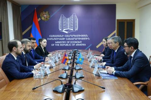 პაპოიანმა და იმანბაევმა ყაზახეთიდან სომხეთში საინვესტიციო ნაკადების გაზრდის საკითხები განიხილეს