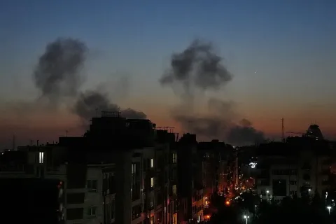Иран объявил о новых ударах по израильским и американским целям