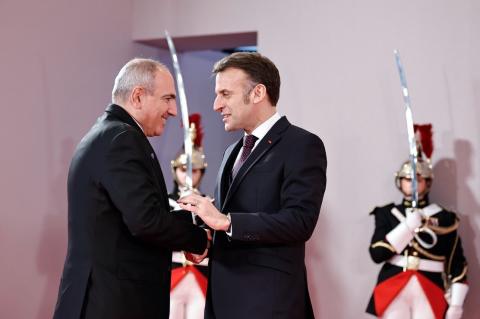 Paşinyan, Paris’te Macron ile görüştü