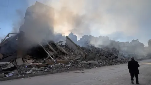 Comando Militar Unido de Irán declaró como objetivos a bancos e instituciones financieras de la región