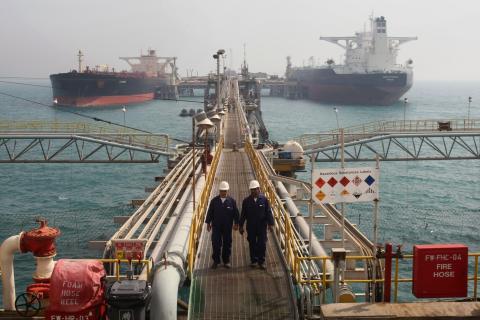 Ирак приостановил работу нефтяных портов