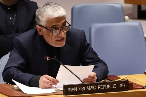 Embajador de Irán ante la ONU informó de 1.348 muertes de civiles en el país