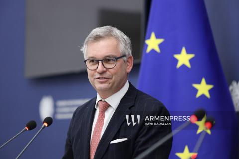 La perspective pour les citoyens arméniens de voyager dans l’UE sans visa dans les prochaines années est réaliste, selon Magnus Brunner