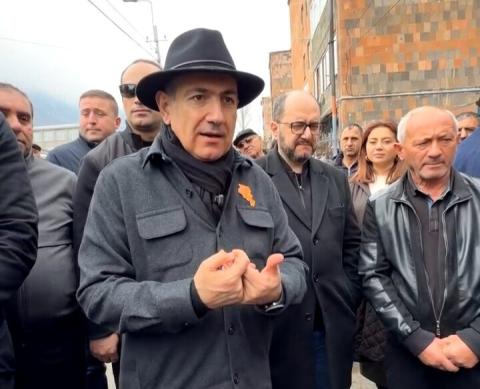В ближайшее время мы публично продемонстрируем общественности приобретенное оружие: Пашинян