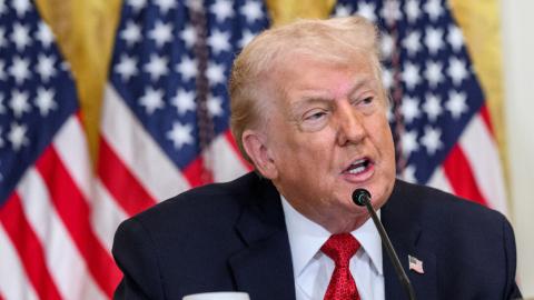 Трамп находится в диалоге “примерно с семью странами” относительно вопроса открытия Ормузского пролива