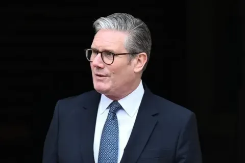 Стармер заявил, что открытие Ормузского пролива не будет миссией НАТО