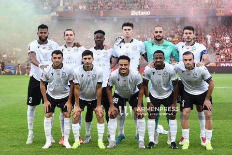 Лидер чемпионата Армении по футболу – “Арарат-Армения”