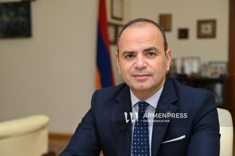 Zareh Sinanyan: “No hay un flujo masivo de armenios de Irán hacia Armenia”