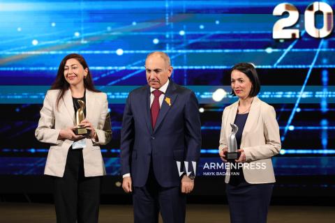 حفل توزيع جوائز المبتكرين في القطاع العام-صور-