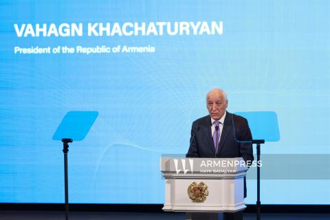 في العالم المعاصر يعتمد نجاح الدول إلى حد كبير على سرعة وفعالية التكيف مع التغيرات وتبني مناهج جديدة-رئيس الجمهورية فاهاكن خاتشاتوريان-