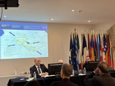 سخنرانی سفیر ارمنستان در یونان با عنوان «معماری سیاست خارجی ارمنستان: فرصت‌ها و چالش‌ها»