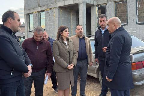 Առողջապահության նախարարն ու ՀՏԶՀ-ի տնօրենն Արմավիրի մարզում հետևել են ամբուլատորիայի շինարարական աշխատանքներին