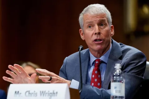 Իրանական նավթի դեմ պատժամիջոցների վերացման շնորհիվ 3-4 օրում նավթը կհասնի նավահանգիստներ. ԱՄՆ էներգետիկայի նախարար