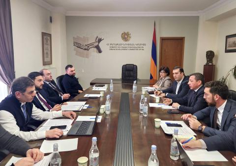 پاشینیان: مردم باید در انتخابات تصمیم بگیرند که «جنبش قره‌باغ» ادامه می‌یابد یا نه