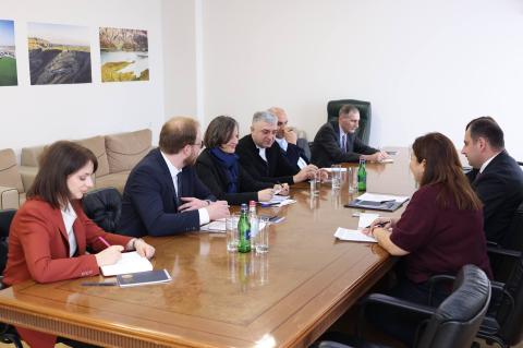 دیدار وزیر زیرساخت‌های ارمنستان با نمایندگان سوئیس و GIZ(جی ‌آی زد)