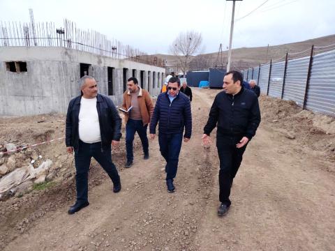 Քաղաքաշինության կոմիտեի նախագահը Սյունիքի և Վայոց ձորի մարզերում դիտարկել է շինարարական ծրագրերի ընթացքը