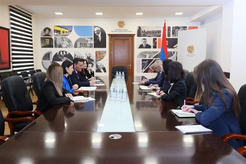 Ermenistan ve Sırbistan, iş birliğini genişletme imkanlarını görüştü