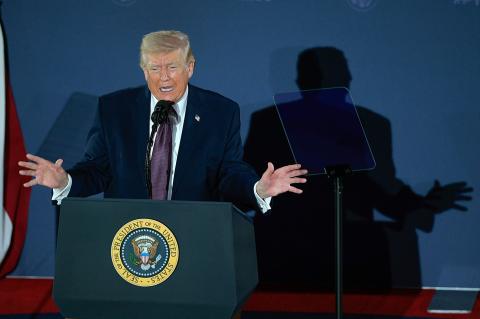 Трамп утверждает, что переговоры продолжаются, но Иран «боится» их принять