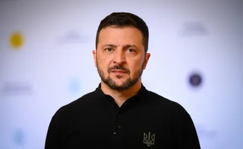 الرئيس الأوكراني فولوديمير زيلينسكي يعلن عن وصله إلى المملكة العربية السعودية وعن توقّعه عقد اجتماعات هامة