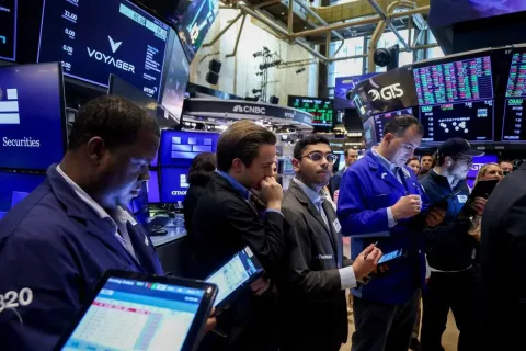 US stocks up - 25-03-26