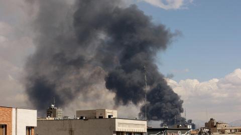 США и Израиль продолжают наносить удары по Ирану: число жертв растет