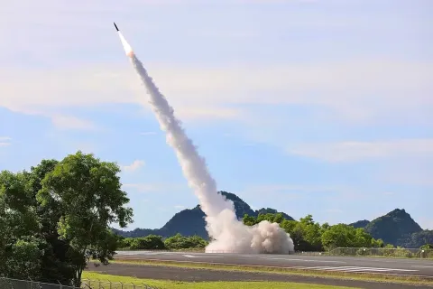 США в военных действиях против Ирана впервые использовали новую ракету: The New York Times