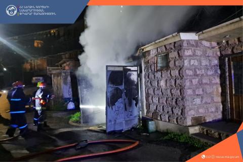 Ավտոտնակում այրվել է մեքենա. կա տուժած