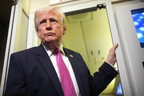 Трамп считает, что в Иране уже произошла смена режима