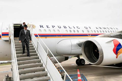 Никол Пашинян прибыл в Москву