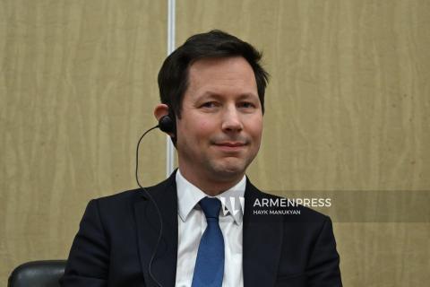 نایب‌رئیس حزب مردم اروپا: اتحادیه اروپا باید در شرایط ابهام پیرامون ایران در کنار ارمنستان باشد