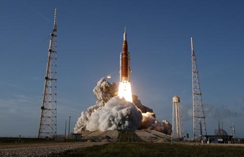 Կանադայի վարչապետը շնորհավորել է Թրամփին «Արտեմիս-2» առաքելության մեկնարկի առթիվ. քննարկվել է նաև իրադրությունը Մերձավոր Արևելքում