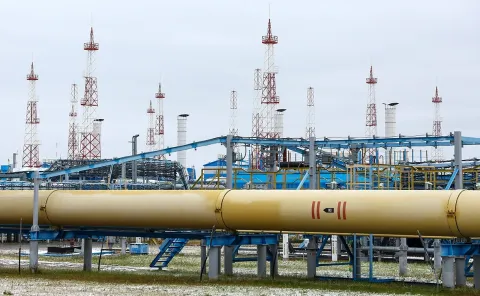 ЕС не собирается менять курс по отказу от российского СПГ: Financial Times