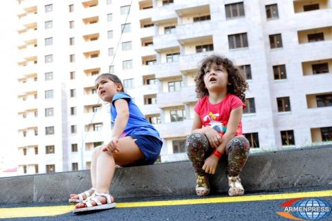 Government to fully subsidize housing for families with six or more minor children