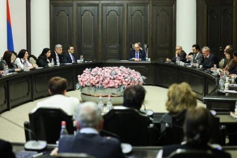 Réunion du Conseil pour les minorités nationales sous la présidence d’Arayik Haroutounian