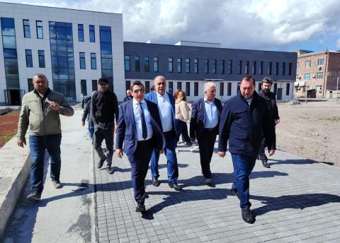 Քաղաքաշինության կոմիտեի նախագահը շրջայց է կատարել Արարատի մարզի առողջապահական հաստատությունների շինհրապարակներ