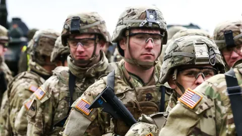 Польша заинтересована в увеличении в стране военного контингента США