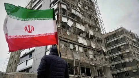 Тегеран требует компенсации от пяти арабских стран за причиненный ущерб