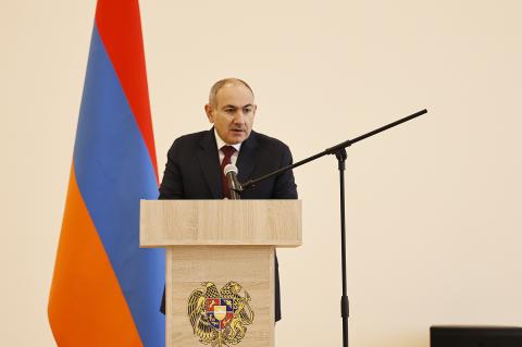 Pashinyan delivers speech at newly built Paruyr Sevak College