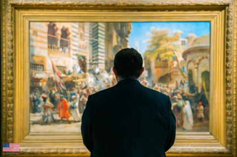 القائم بالأعمال الأمريكي ديفيد آلان يزور المتحف الوطني للفنون لأرمينيا ويطّلع على مجموعاته الثرية من اللوحات الأرمنية والعالمية